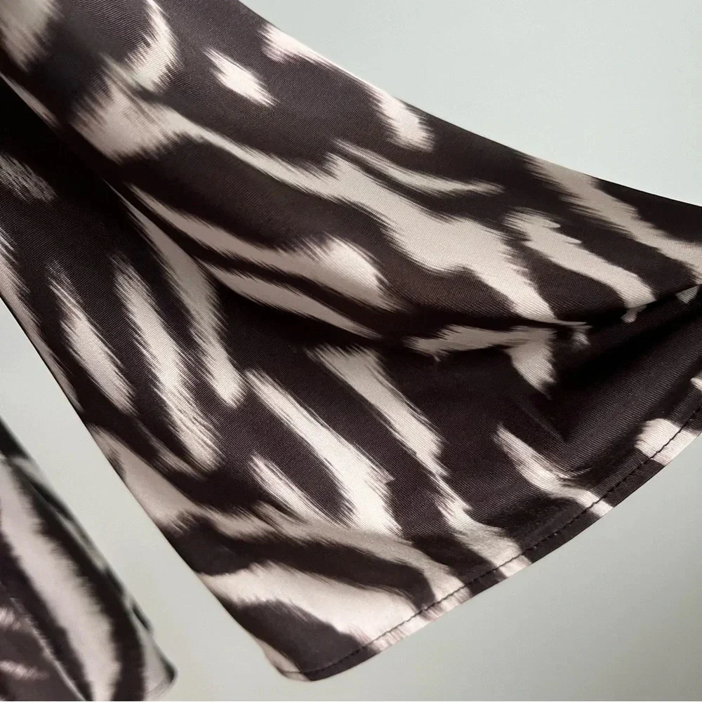 Zara NWT Zebra Animal Print Long Sleeve V-Neckline Stretch Dress Size Medium - Picture 10 of 15